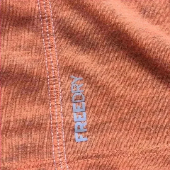 🌼4/$30🌼eddie Bauer | Orange free dry t-shirt - Picture 4 of 9